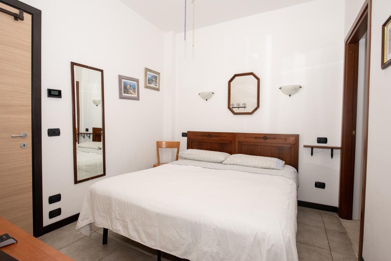 Il Boschetto Appartement Torri Del Benaco Buitenkant foto