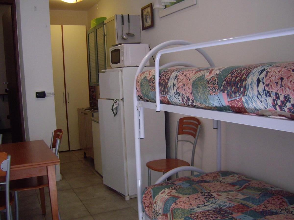Il Boschetto Appartement Torri Del Benaco Buitenkant foto